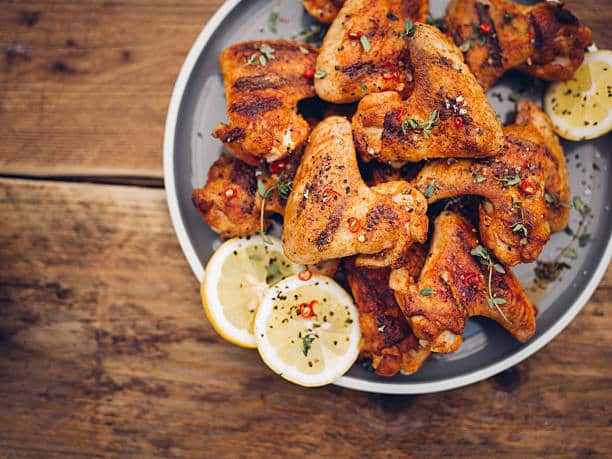 Una Forma Sana De Comer Alitas De Pollo