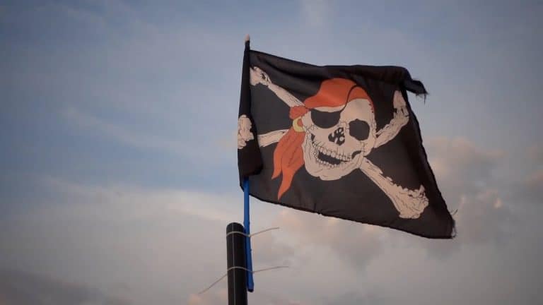 ¿Por qué los piratas llevaban un parche en el ojo?