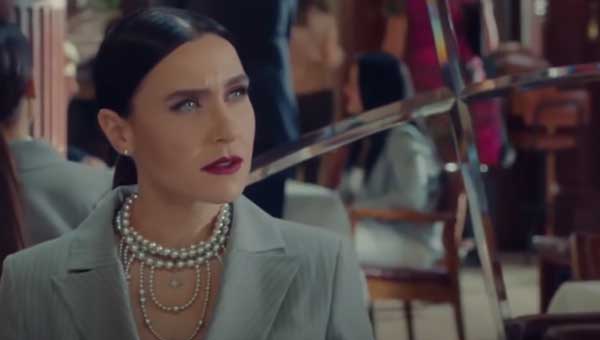 Şevval Sam Como Ender Yıldırım En ‘‘Pecado Original’’