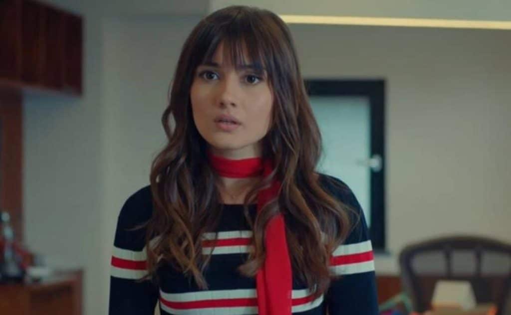 Sevda Erginci Como Zeynep Yilmaz ‘‘Pecado Original’’