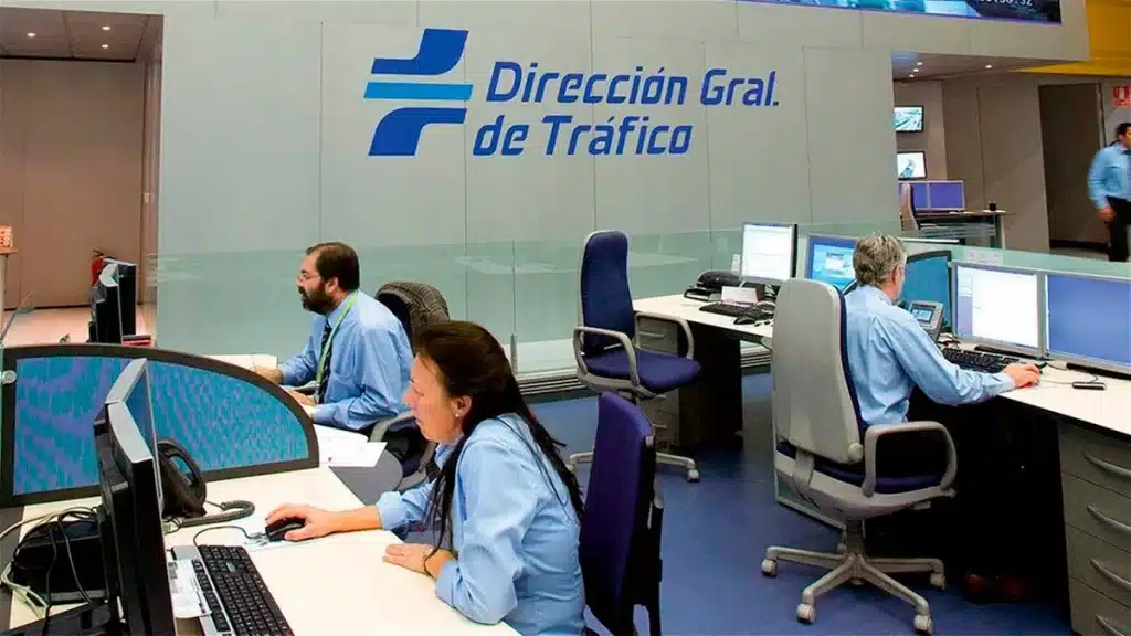 La Nueva Campaña De La Dgt Por La Que Te Puede Caer Una Multa De 600 Euros
