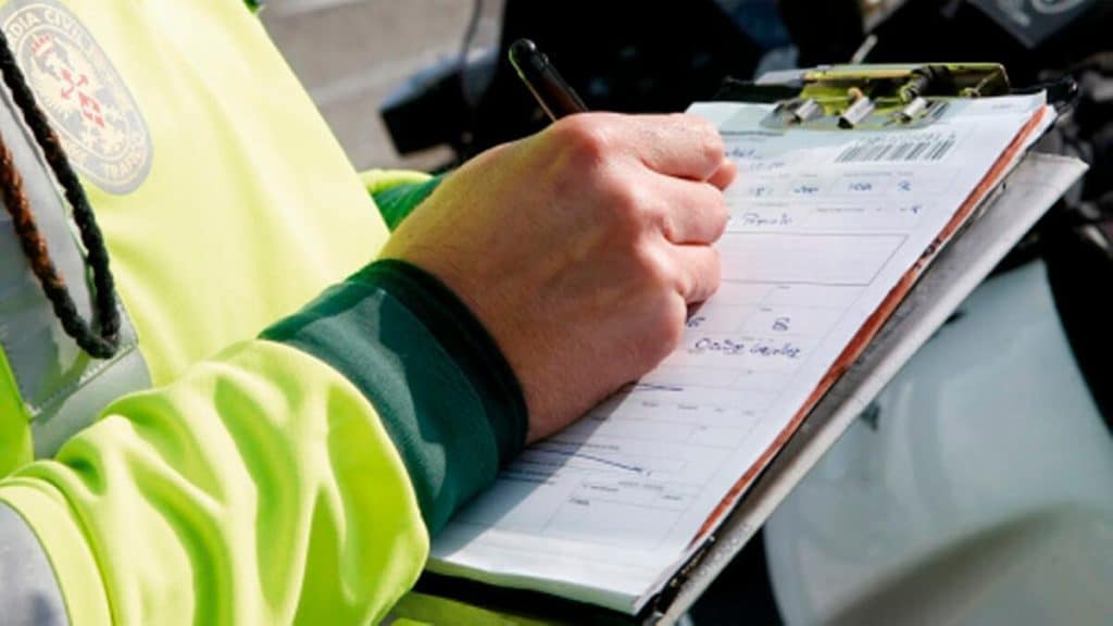 La Nueva Campaña De La Dgt Por La Que Te Puede Caer Una Multa De 600 Euros