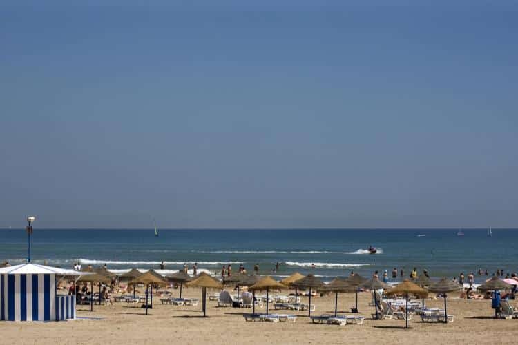 La playa del Cabanyal: una joya oculta en Valencia