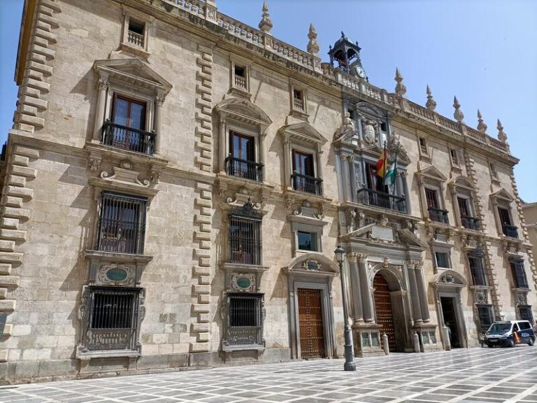Condenada una mujer a cuatro años y medio de prisión tras intentar matar al padre de su pareja asfixiándolo en Granada