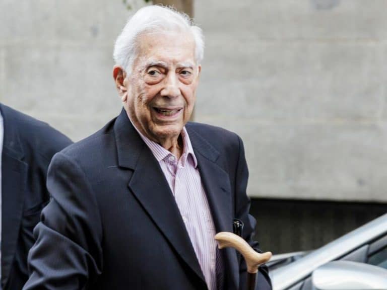 Mario Vargas Llosa sorprende al confesar que le gustaría ser amigo de Isabel Preysler: «Por supuesto»
