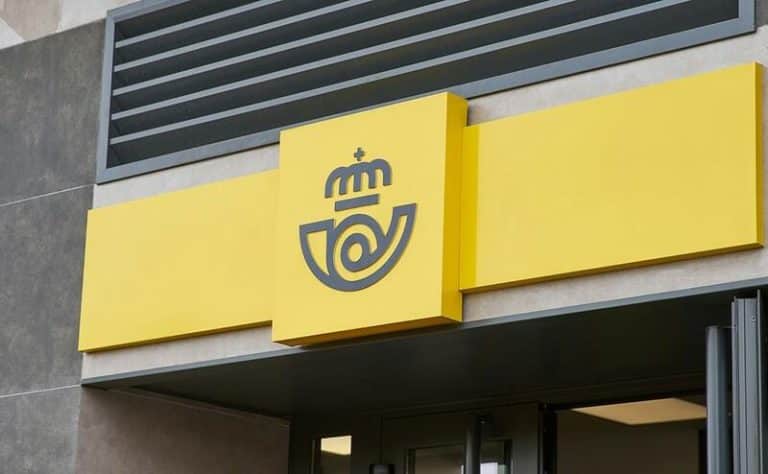 Correos publica la lista final de admitidos para cubrir 7.757 puestos de trabajo fijos en toda España