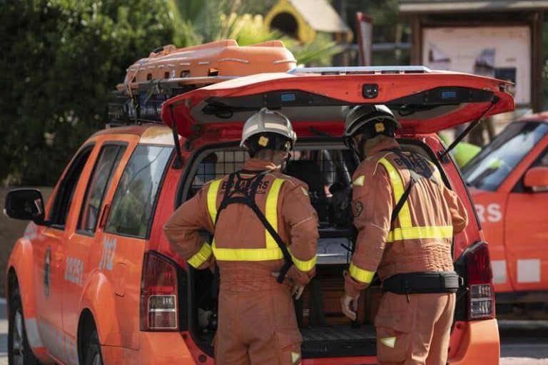 Declarado un incendio en Catadau (Valencia) que afecta a cañar y vegetación