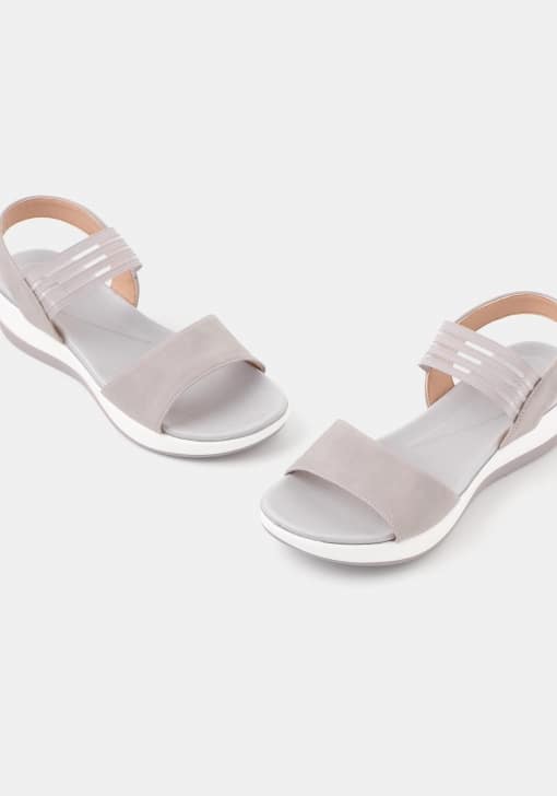 Carrefour: Las Sandalias De 14 Euros Que Son Un Chollo Y Combinan Con Todo