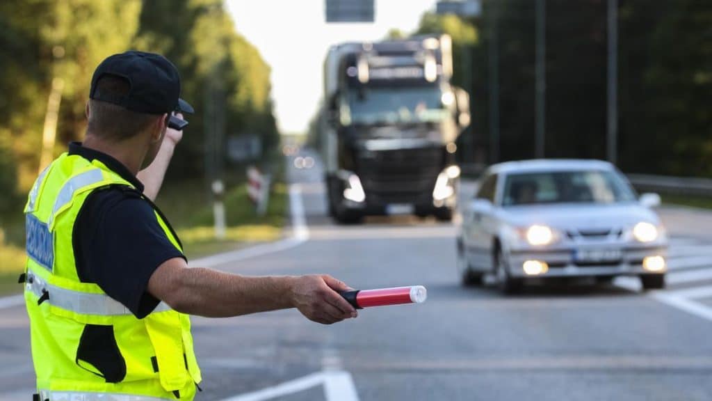 La Nueva Campaña De La Dgt Por La Que Te Puede Caer Una Multa De 600 Euros