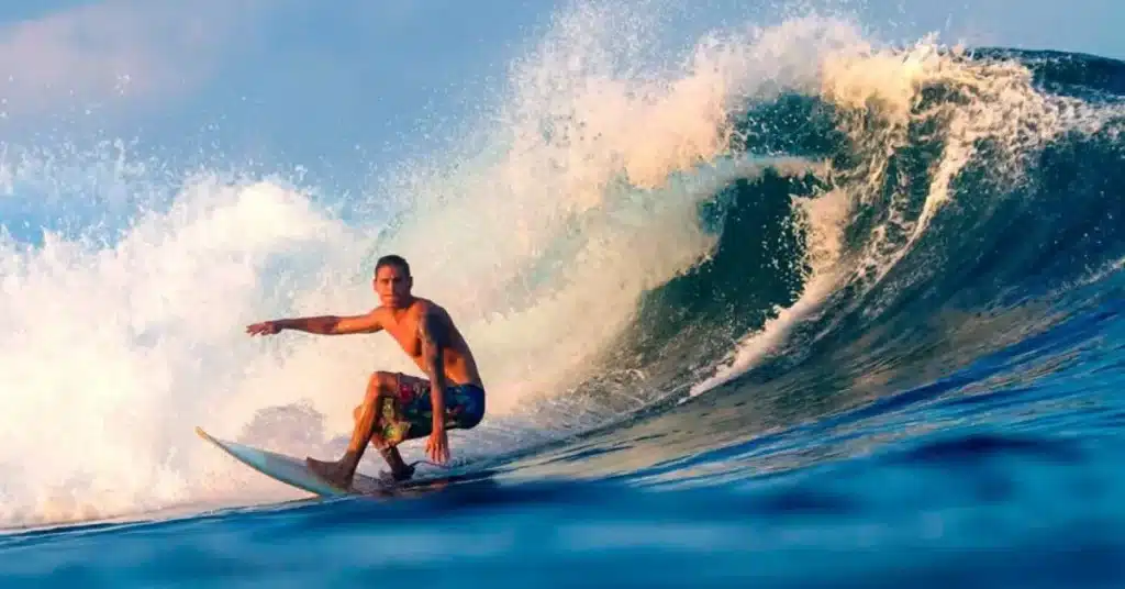 El Surf Es Una Actividad De Playa Muy Especial