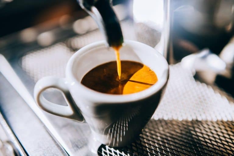 ¿Cuánto café se puede tomar al día? Esto dice la OMS