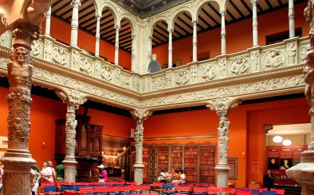 El Patio De La Infanta