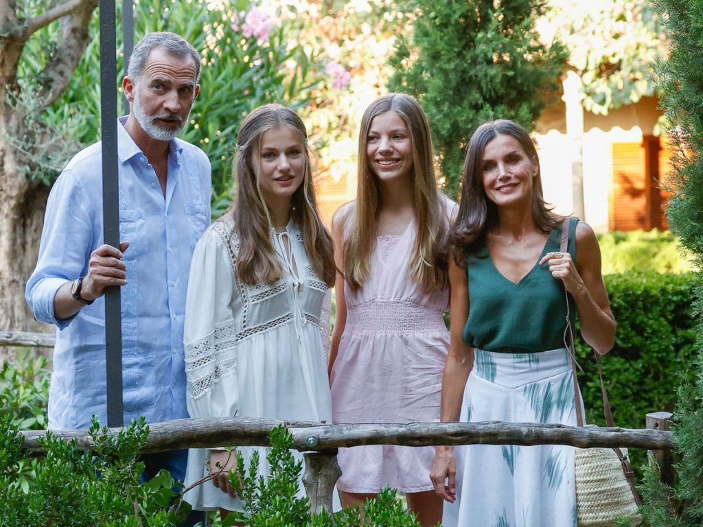 Las Vacaciones En Palma, Con La Familia Y El ‘Novio’