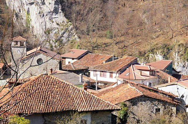 El Pueblo De Ponga, En Asturias