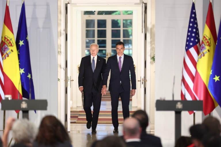 España pagará el precio del «tour turístico» de Pedro Sánchez por la Casa Blanca