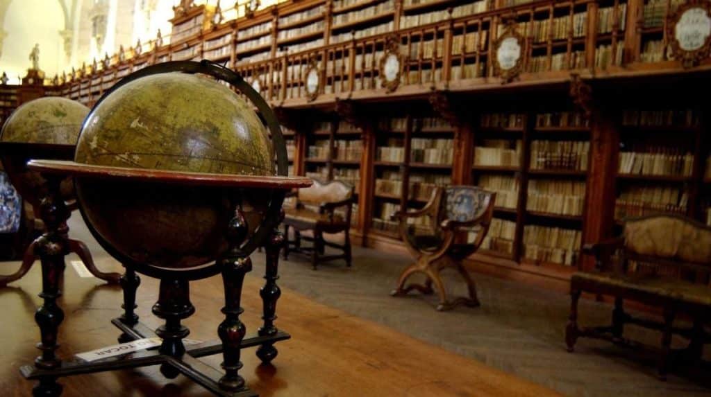 La Antigua Biblioteca De La Universidad De Salamanca, En Salamanca