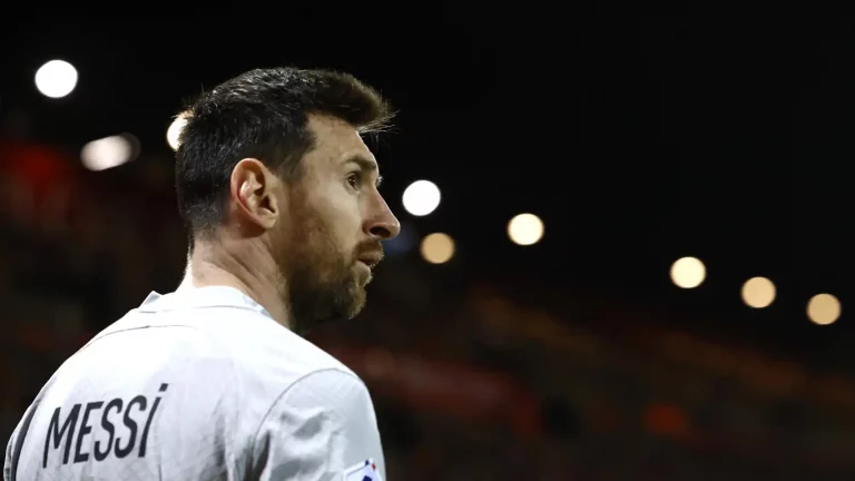 Los jugadores del Barça que podrían salir para hacer sitio a Messi