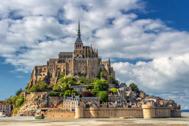 Pueblos del mundo con castillos: Mont Saint-Michel, Francia