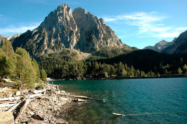 Parque Nacional De Aigüestortes Y Lago De San Mauricio, En Cataluña
