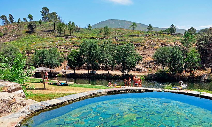 8 Mejores Pueblos De España Para Bañarse En Primavera 8 Piscinas Naturales En La Sierra De Gata, En Cáceres