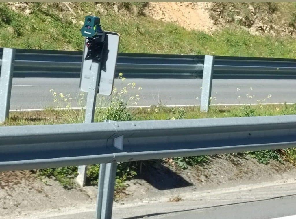 El Truco De La Dgt Con El Que Te Puede Multar Con Un Radar Oculto