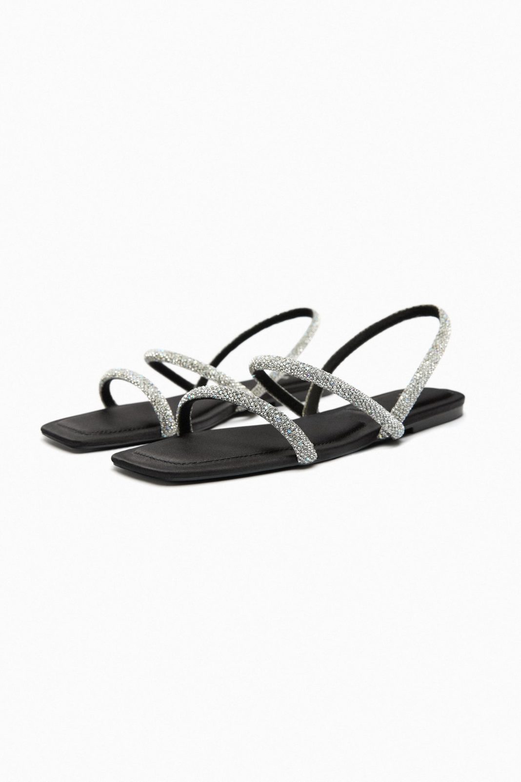 Zara: las sandalias con tacón y comodísimas para el buen tiempo