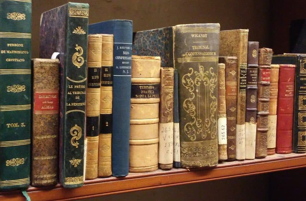 Libros De Segunda Mano Y Los Consideramos Trastos Viejos