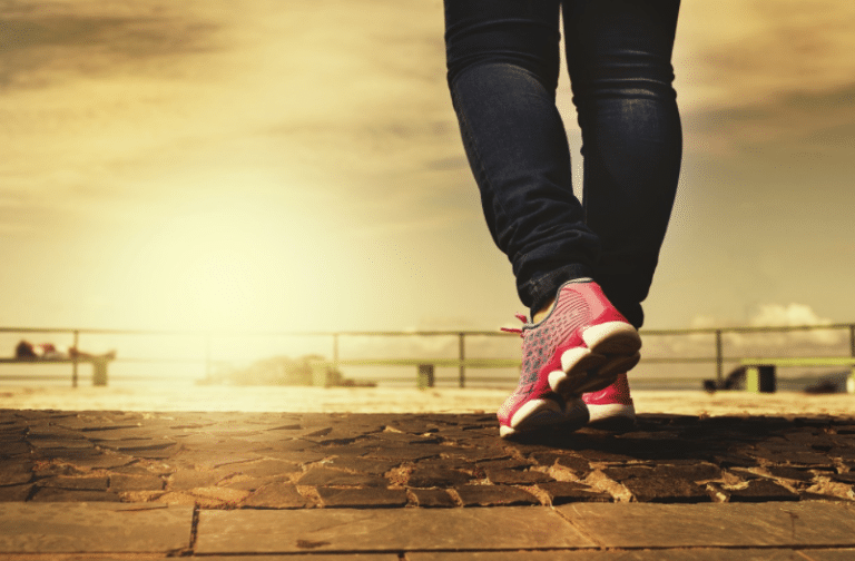 Vida sana: este es el tiempo que se debe caminar todos los días según la OMS
