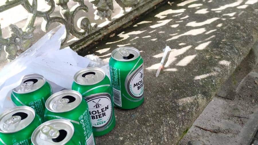 Macetas Hechas De Latas De Metal