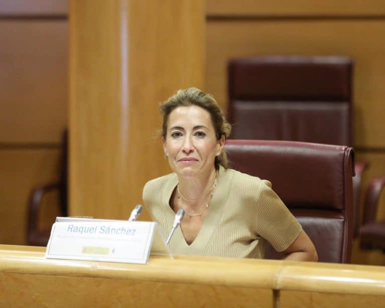 Raquel Sánchez tira del «aeropuerto del abuelo» para tapar los fiascos de su gestión