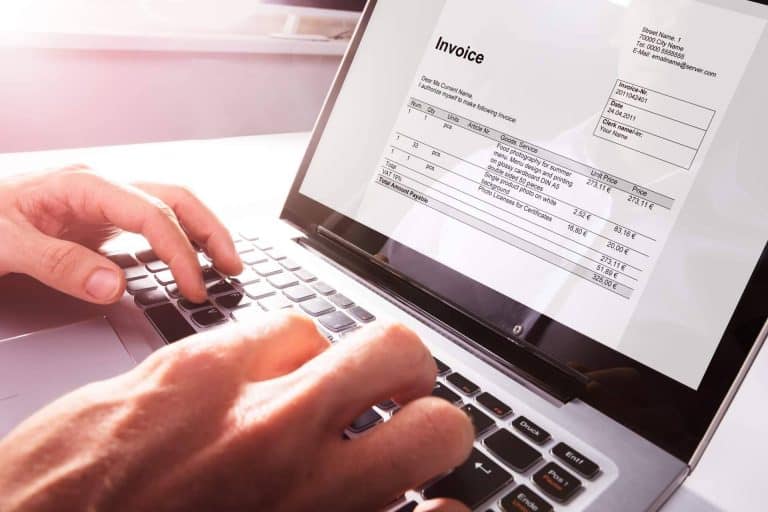 MAX GESTIÓN ofrece asesoría experta para la elaboración de facturas electrónicas obligatorias