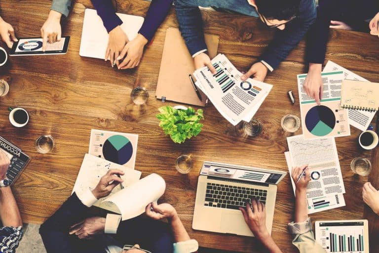 Por qué es importante contar con los profesionales adecuados en cada área de la empresa
