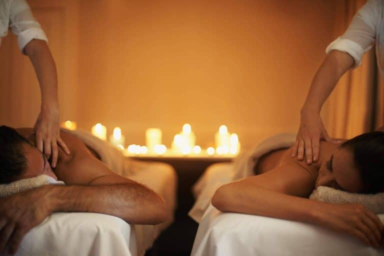 ¿Dónde se puede disfrutar de un masaje en pareja en Salou?