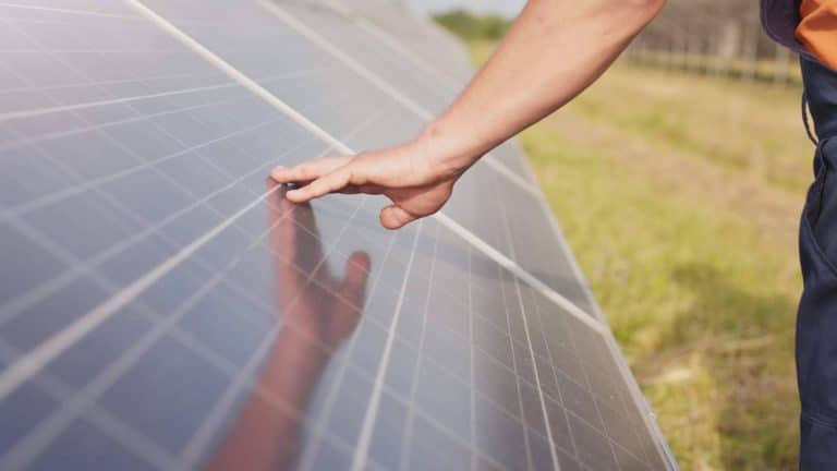 Kits de placas solares y asesoría con Rebacas