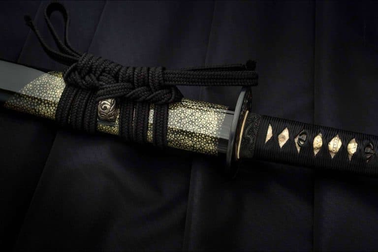 Katanamart ofrece la posibilidad de adquirir modelos personalizados de katana