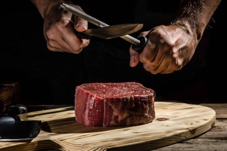 Mobiliario para comercios del retail alimentario, por la empresa Utistil