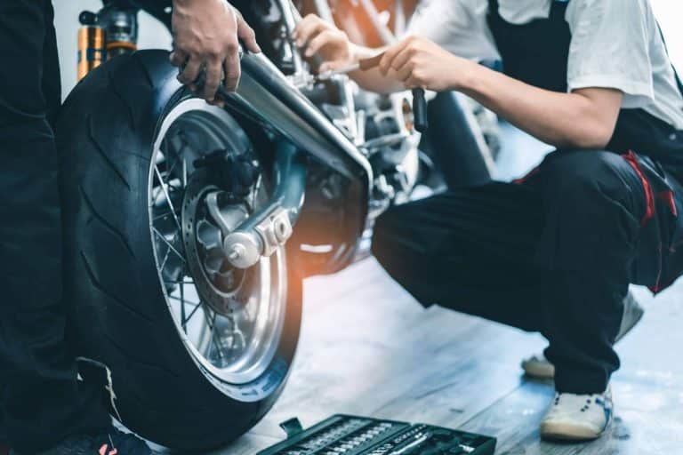 Recambios de moto originales con el e-commerce Partsss
