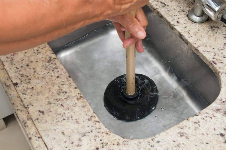 Urgencias y reformas integrales; trabajo de manitas