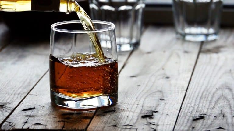 «Whisky», ¿de dónde viene esta palabra?