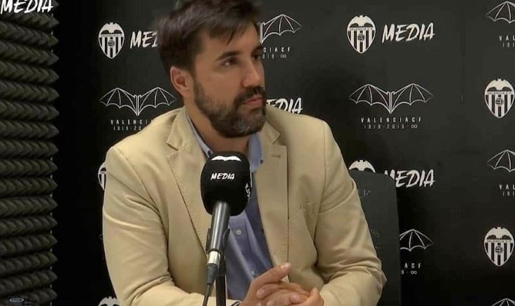 El Valencia inicia el expediente para expulsar a los dos aficionados que insultaron a Vinicius