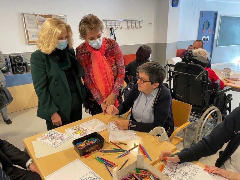 La Comunidad de Madrid invierte 126 millones para aumentar un 14% las plazas residenciales de personas con discapacidad física