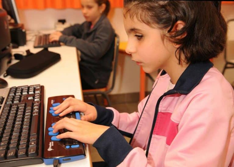 Accesibilidad y Educación, derechos de las personas con discapacidad que más se vulneraron en España en 2022