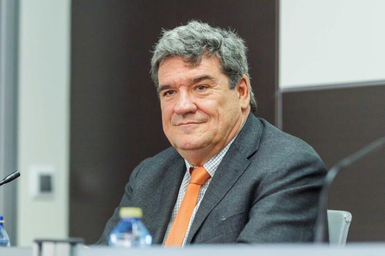 El Gobierno baraja endurecer los requisitos para la concesión de ‘visados de oro’ por la compra de vivienda