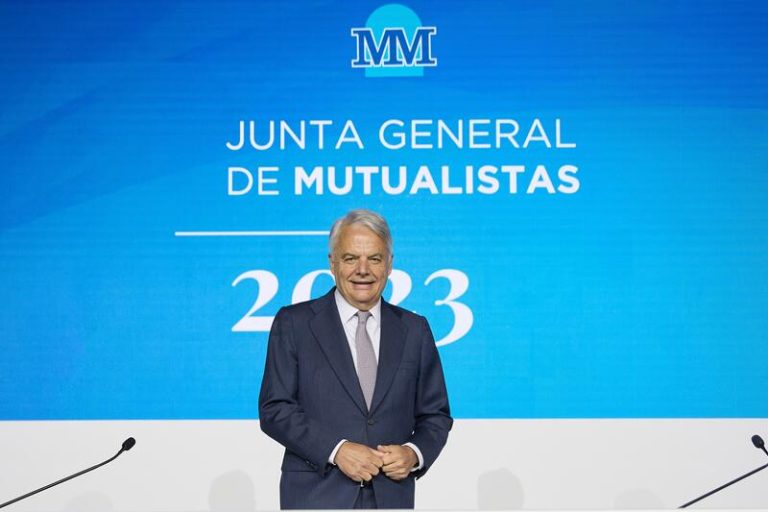 Mutua rebaja su política de congelación de primas y las subirá al 66% de asegurados de autos en 2023