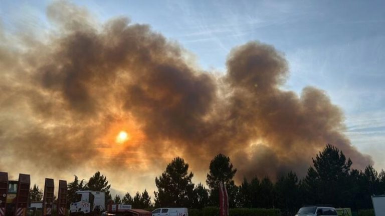 Castilla-La Mancha envía 40 personas y 10 medios a Las Hurdes para colaborar en las tareas de extinción