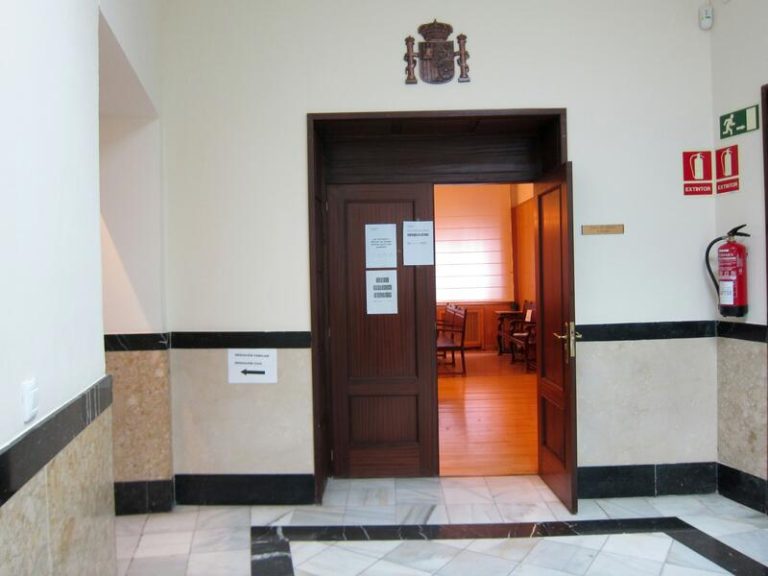 La Fiscalía pide 7 años de cárcel para un septuagenario por acuchillar a un compañero de piso en Valladolid