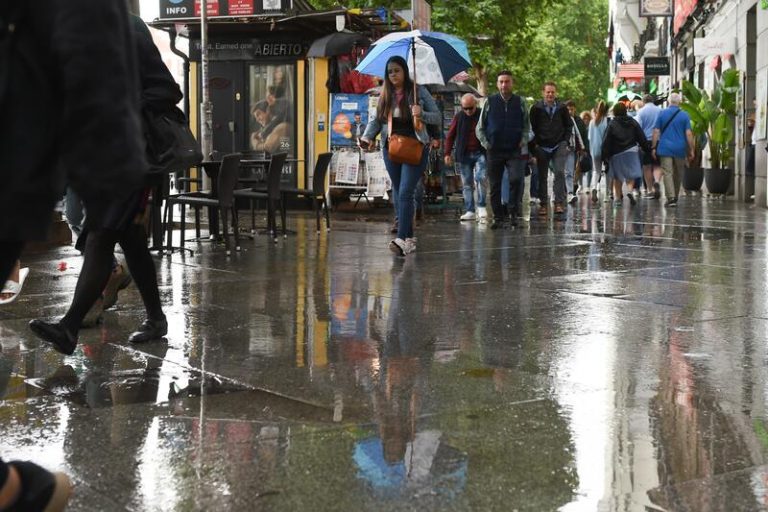 Un total de 21 provincias tendrán mañana riesgo por lluvias que dejarán más de 20 l/m2 o tormentas con granizo