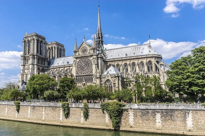 La Catedral De Notre Dame, Francia