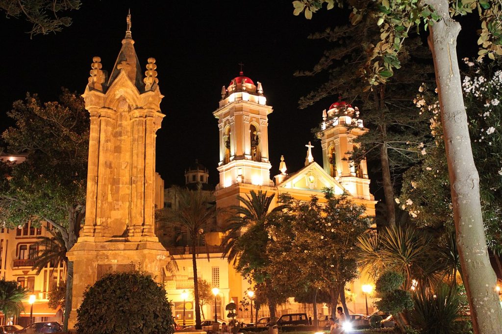 Plaza De África Y Catedral