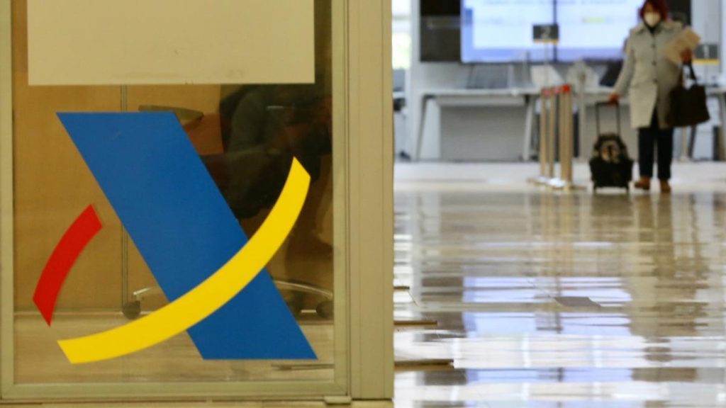 Hay Algunos Pagos Que Haces Por Bizum O Paypal Que Debes Declarar